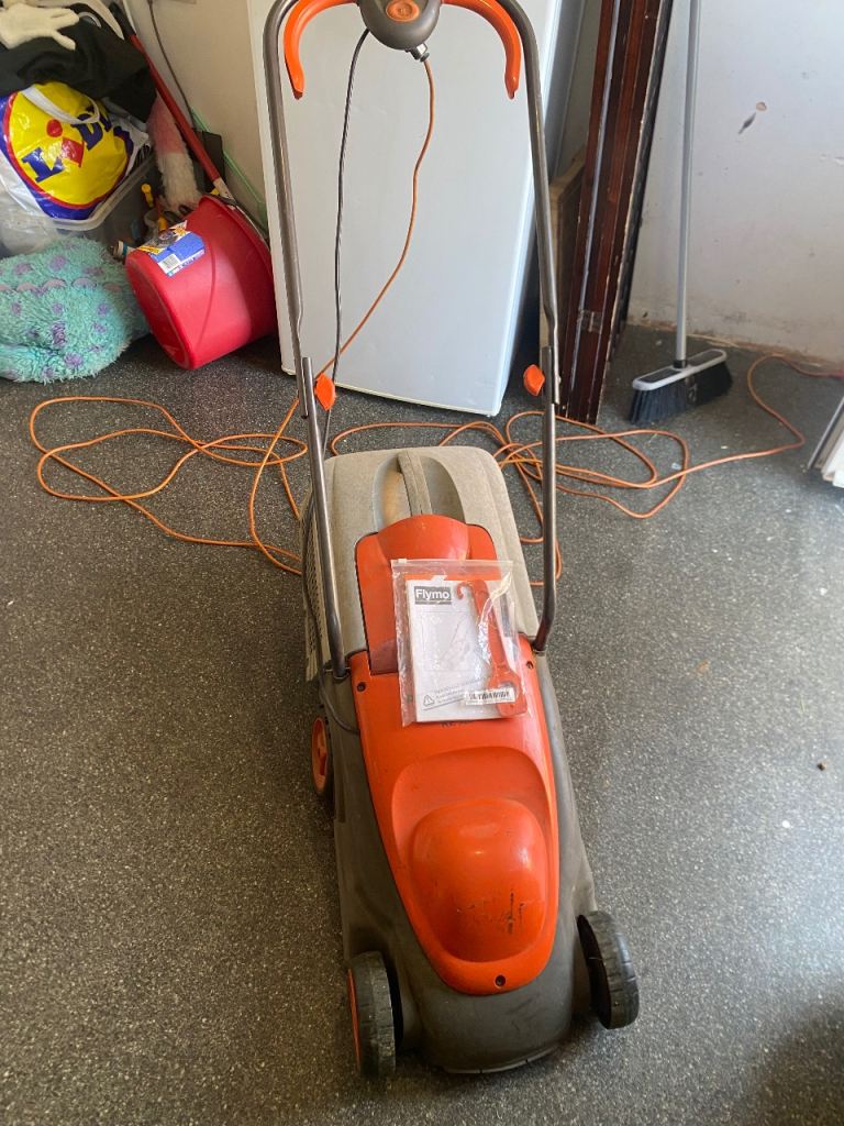 Flymo RE320 Lawnmower 