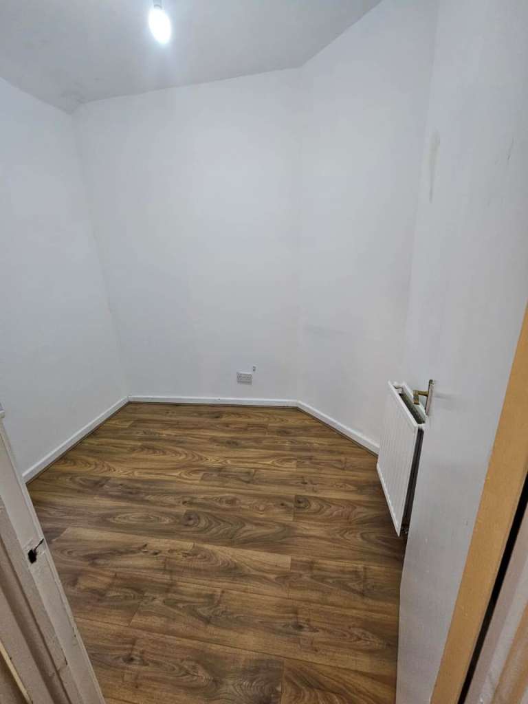 Spacious and Cosy Single Room for Rent in - BL3 2RG