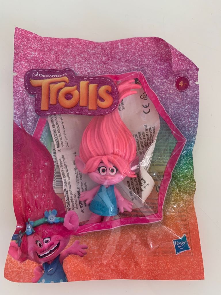New Trolls Poppy Mini Doll Figure – Pink Hair, Still Sealed