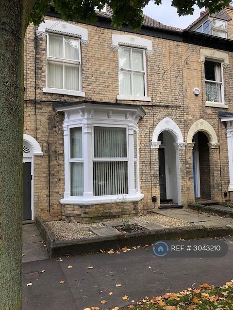 1 bedroom flat in Marlborough Avenue, Hull, HU5 (1 bed) (#3043210)