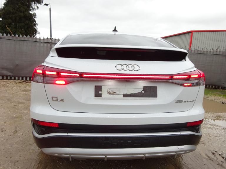 2023 23 REG AUDI Q4 E-TRON S LINE 35 ELECTRIC AUTO DAMAGED REPAIRABLE SALVAGE