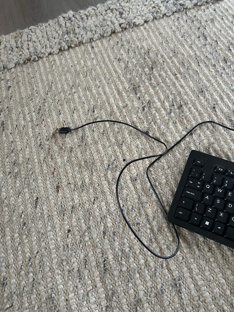 HP wired USB keyboard 