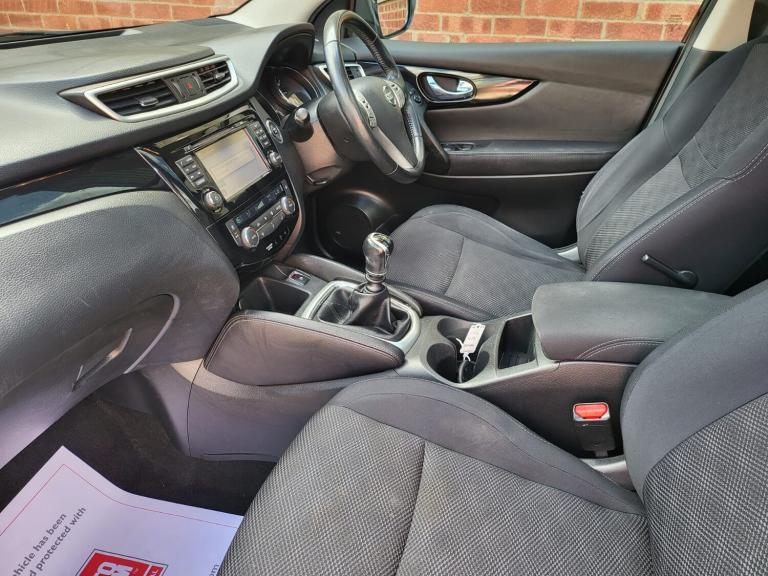 2016 Nissan Qashqai 1.5 dCi N-Tec+ 5dr HATCHBACK Diesel Manual