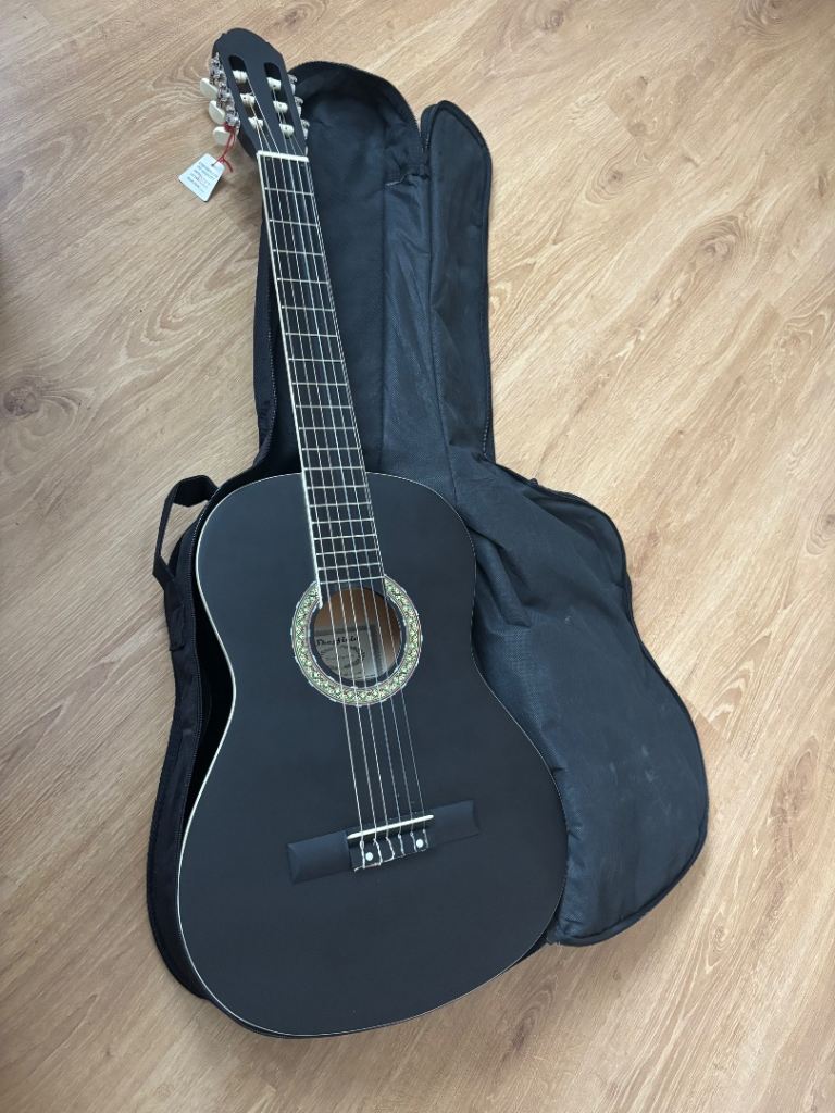 Black Classical Acoustic Guitar Bundle – Case, Tuner & Learning Pack