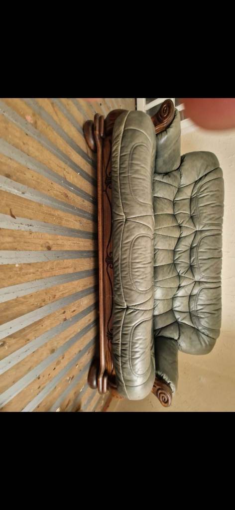Solid oak vintage 3 piece sofa suite