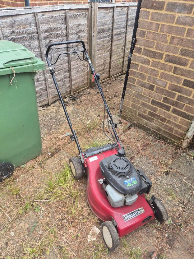 Mountfield Petrol Lawn Mower – Red, Good Condition