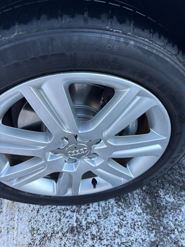 Audi, A4, Saloon, 2011, Semi-Auto, 1968 (cc), 4 doors