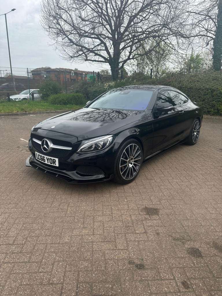 Mercedes Benz C Class - Coupe