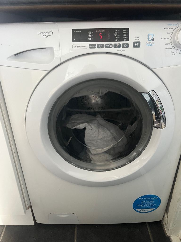 Candy Grand Vita Washing Machine - delivery available , Good Condition