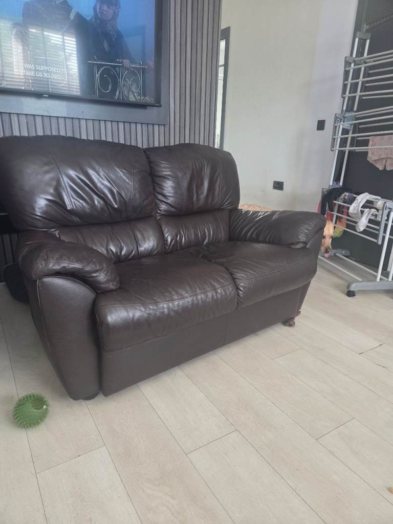 Free sofa need away tonight 
