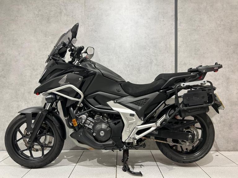 72/2022 Honda NC750X DCT - 10578 MILES - LOTS OF EXTRAS!