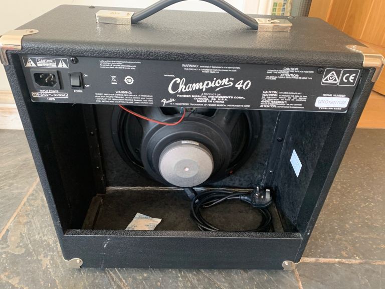 Fender champion 40 guitar amp