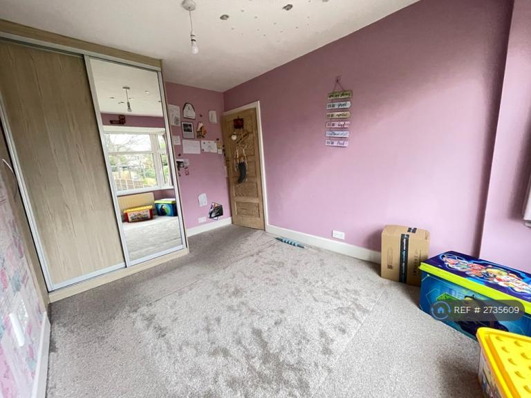 3 bedroom house in Cloonmore Avenue, Orpington, BR6 (3 bed) (#2735609)