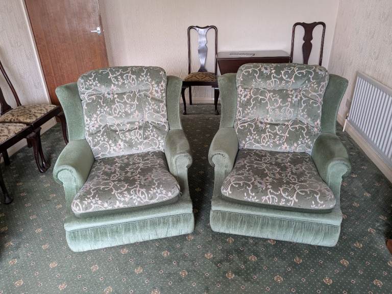 Three-piece sofa set - in floral pale green