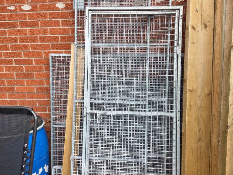 Dog pens