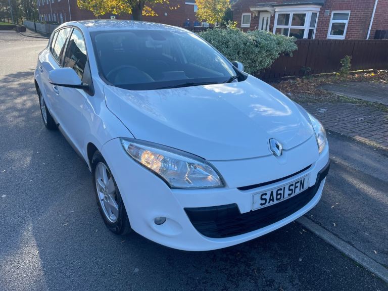 Renault, MEGANE, Hatchback, 2011, Manual, 1461 (cc), 5 doors