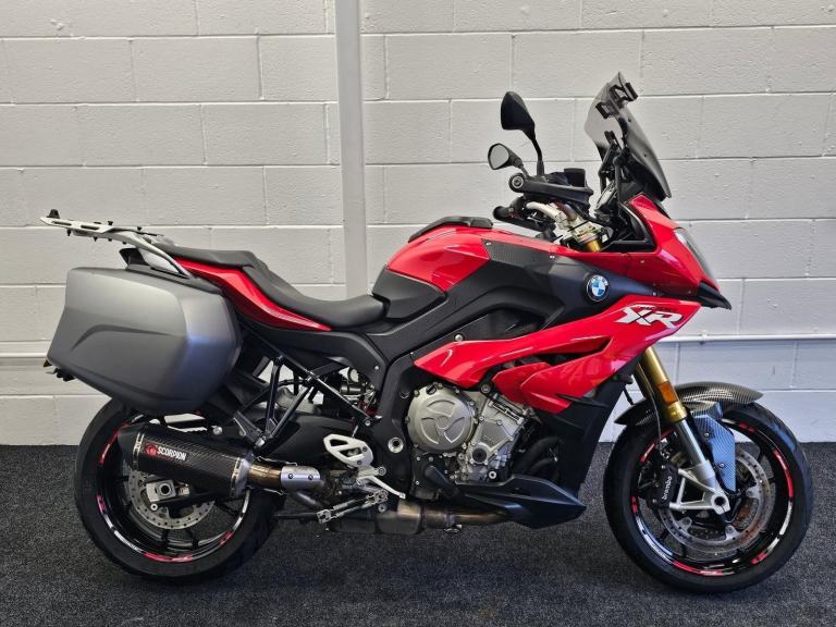 BMW S1000XR SPORT SE ** PANNIERS - SCORPION EXHAUST - 12 MONTHS MOT **
