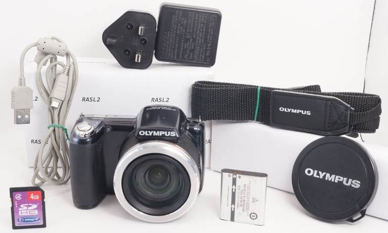 Olympus Digital Bridge Camera 36X Zoom Lens + 4GB Memory Card Battery, charger,USB Cable
