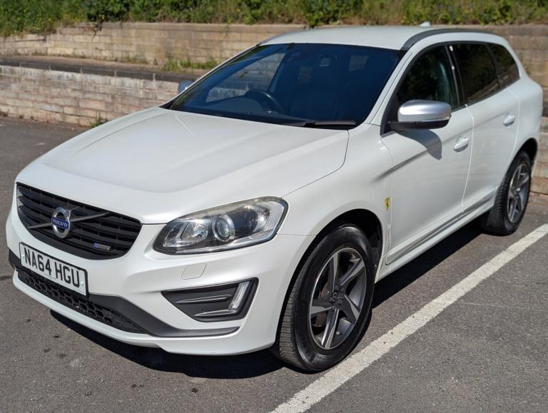 2014 VOLVO XC60 2.4 D5 215 AWD R DESIGN LUX AUTO * NAV * HTD.ELEC.MEMY.LEATHER