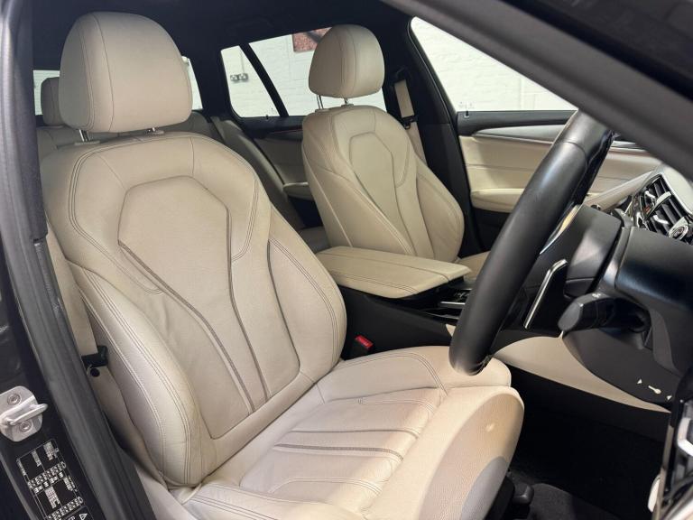  BMW 5 Series 3.0 530d M Sport Touring 5dr Diesel Auto xDrive Euro 6 (s/s) (265 ps) Diesel Automatic