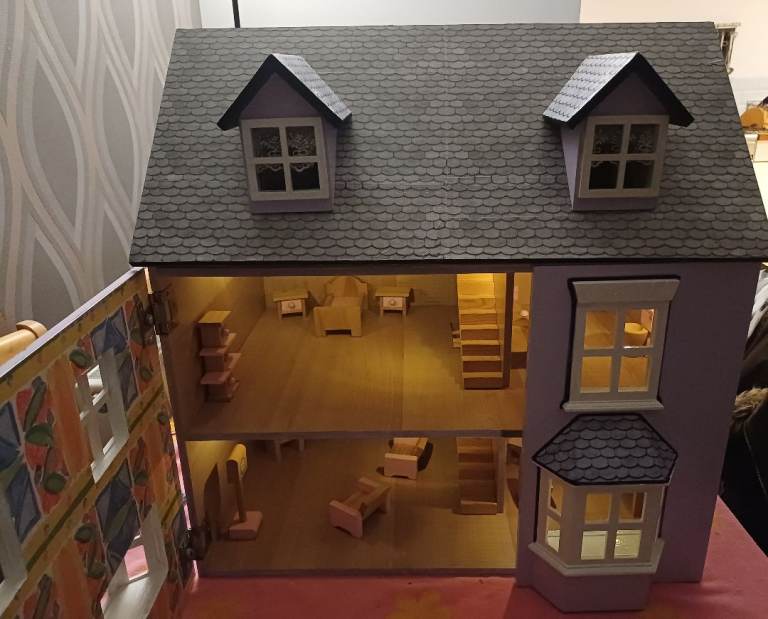 Preloved Wooden Dolls House