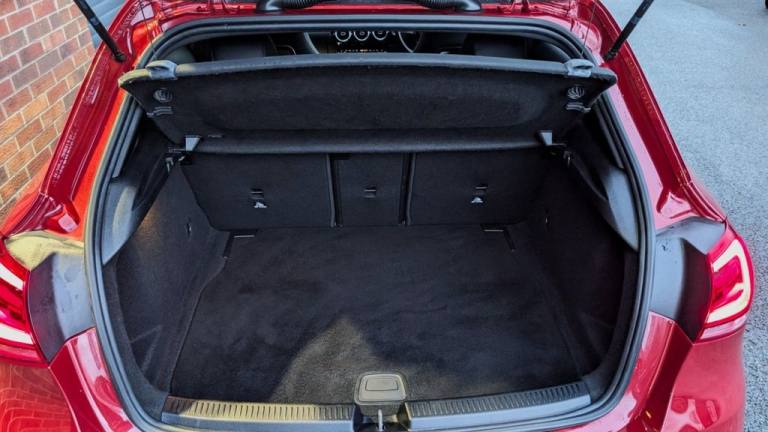 2020 70 MERCEDES-BENZ A-CLASS 1.3 A180 AMG LINE HATCHBACK 5DR PETROL MANUAL EURO