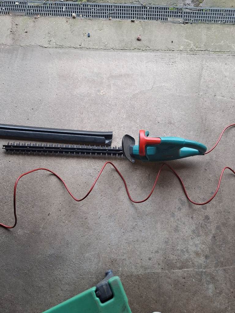 Bosch hedge trimmer 
