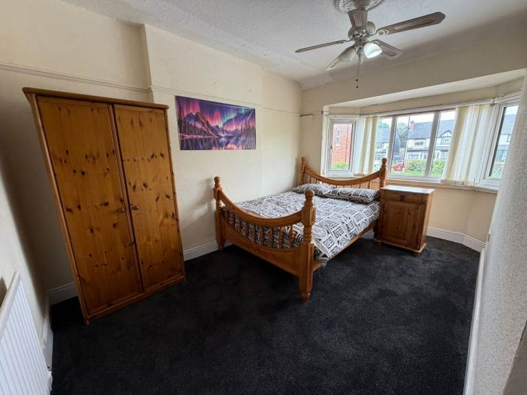 Room avaliable-Station Road-Stechford-Birmingham