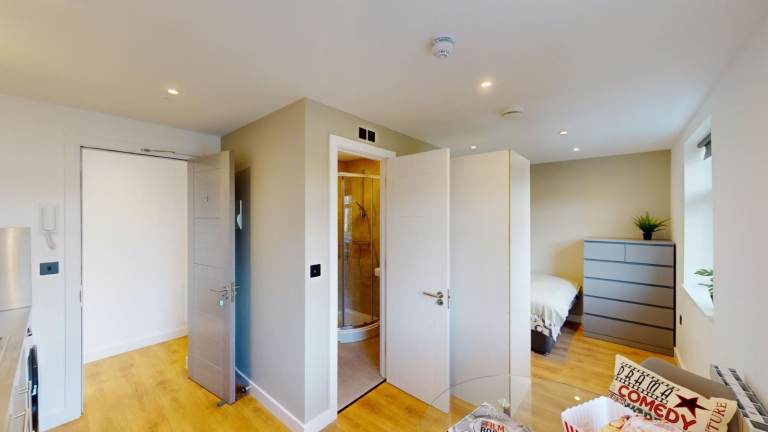 Bright and well-maintained studio appartement to let in Acton