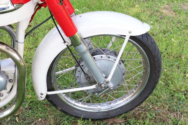 Norton Dominator 99 Deluxe 1962. Matching numbers A Gorgeous Motorcycle