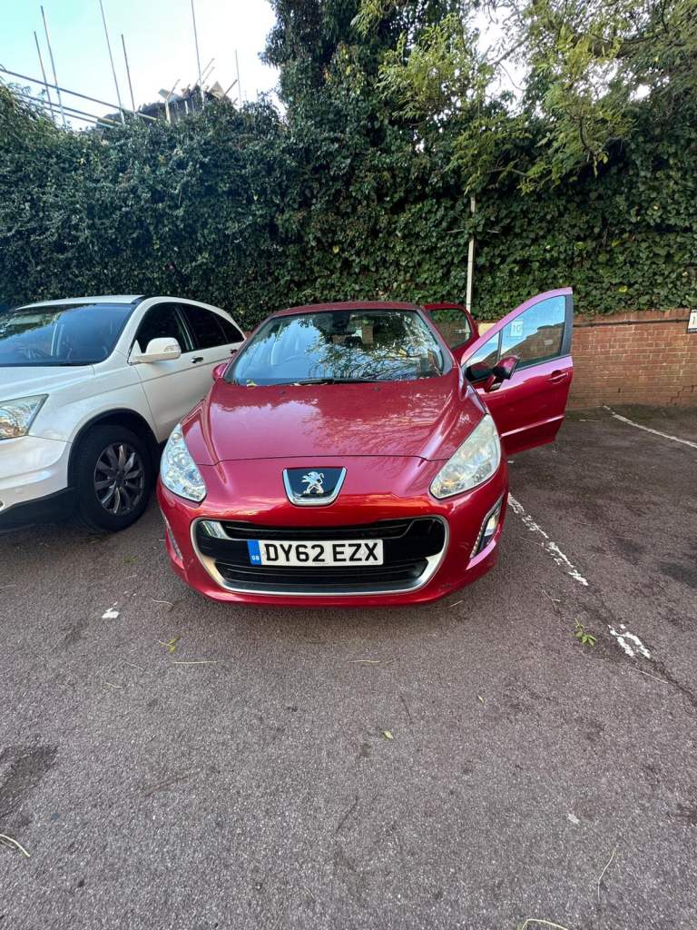 Peugeot, 308, Hatchback, 2012, Manual, 1560 (cc), 5 doors