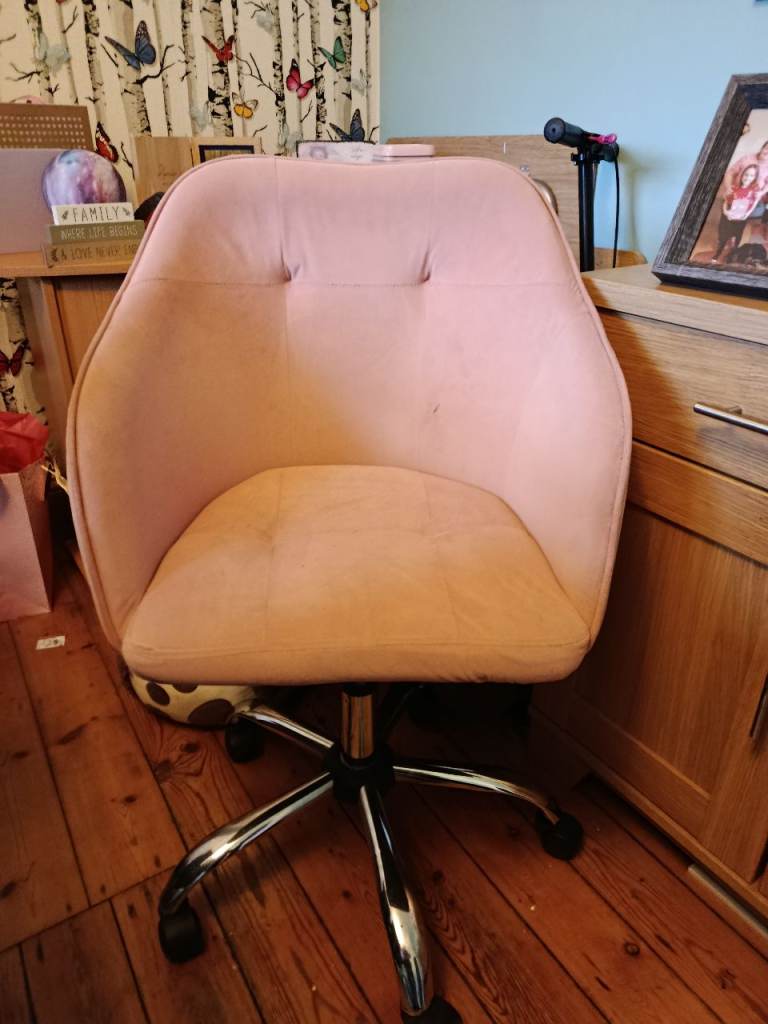 Desk chair 
