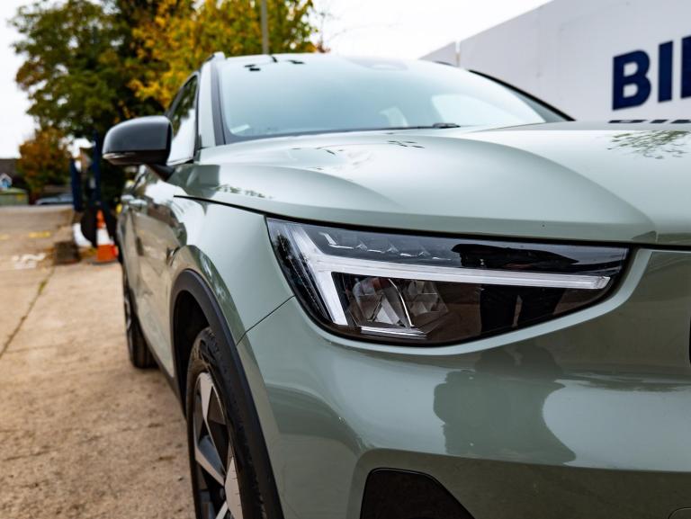 2024 Volvo XC40 2.0 B3 MHEV Plus DCT Auto Euro 6 (s/s) 5dr ESTATE Petrol/Electric Hybrid Automatic