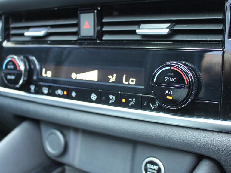 2023 Nissan Qashqai 1.3 DIG-T MHEV N-Connecta SUV 5dr Petrol Hybrid XTRON Euro