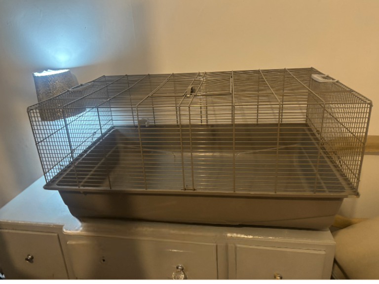 Medium small animal cage