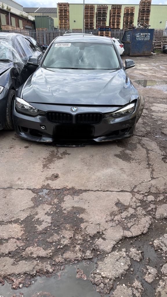 BMW 320D F30 F31 SE PRE LCI BREAKING SPARE PARTS DOOR MIRROR LIGHT WING TAILGATE GEARBOX ELECTRONICS