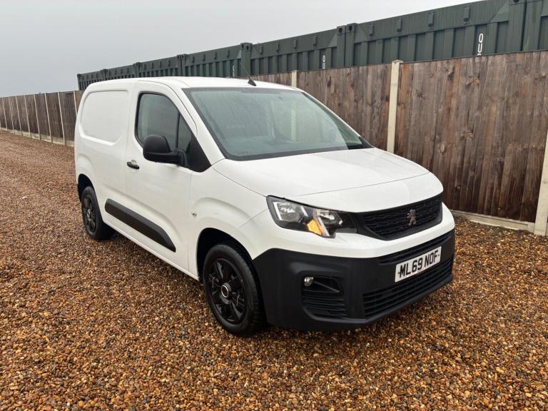 2019 Peugeot Partner 1.5 BlueHDi 1000 Professional Standard Panel Van SWB Euro 6 5dr PANEL VAN Di...