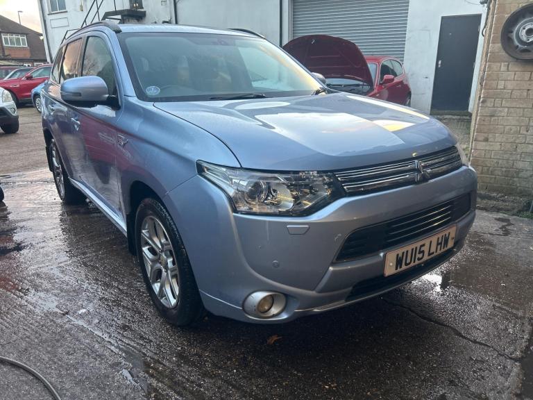 2015 Mitsubishi Outlander 2.0h 12kWh GX4h CVT 4WD Euro 5 (s/s) 5dr ESTATE Petrol/Electric Hybrid ...