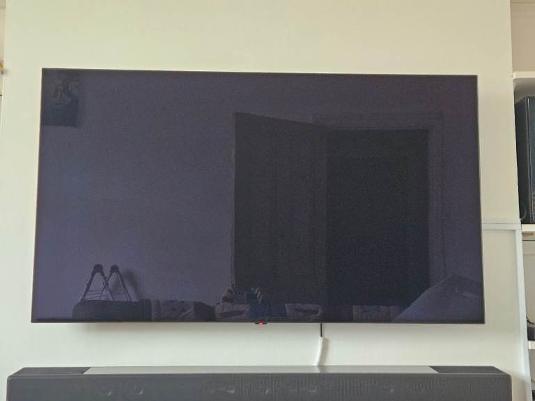 4K LG OLED TV 55" worth RRP £1,800 in like new condition