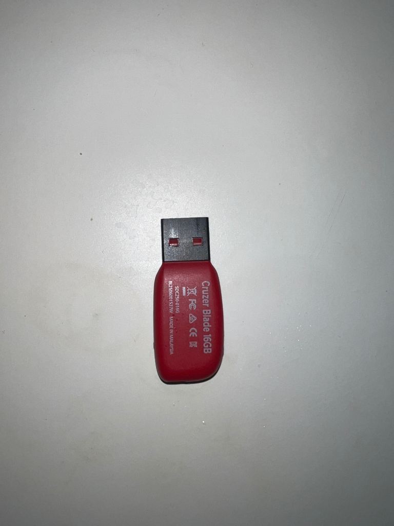 16 GB USB