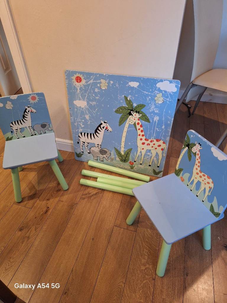 Kids table and chairs. FREE