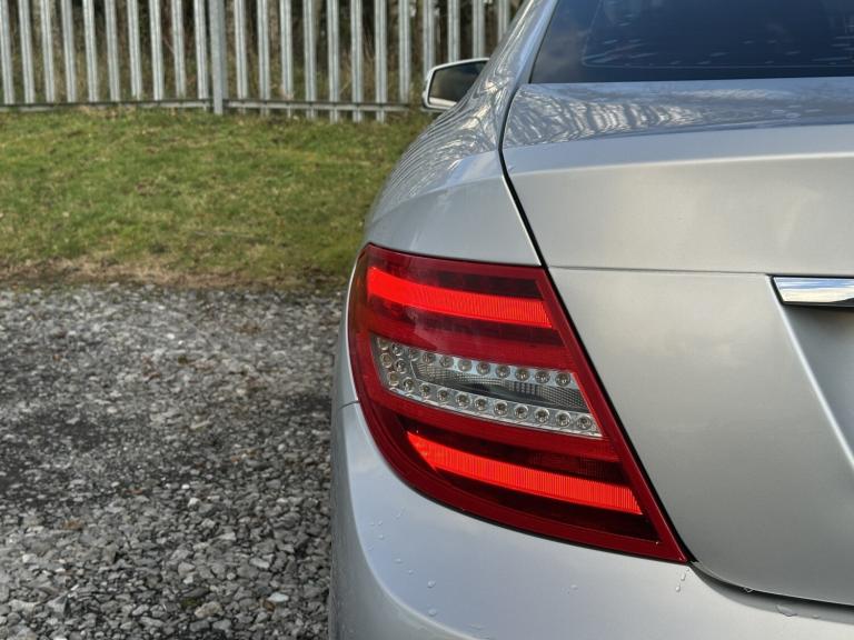 MERCEDES-BENZ C CLASS 1.8 2011