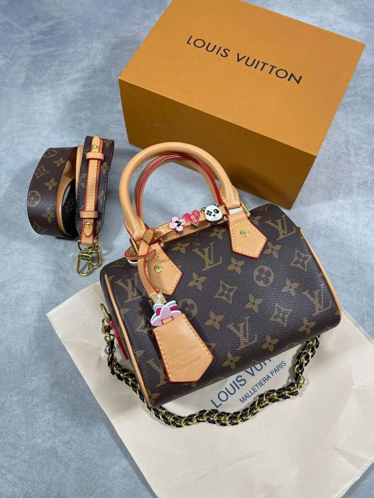 Women’s Bags 