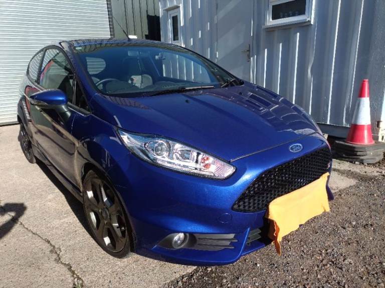 Ford, FIESTA, Hatchback, 2016, Manual, 1596 (cc), 3 doors