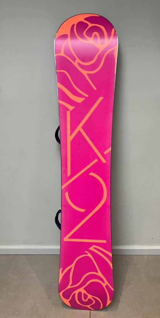 K2 First Lite 143cm snowboard & Burton Freestyle bindings £159