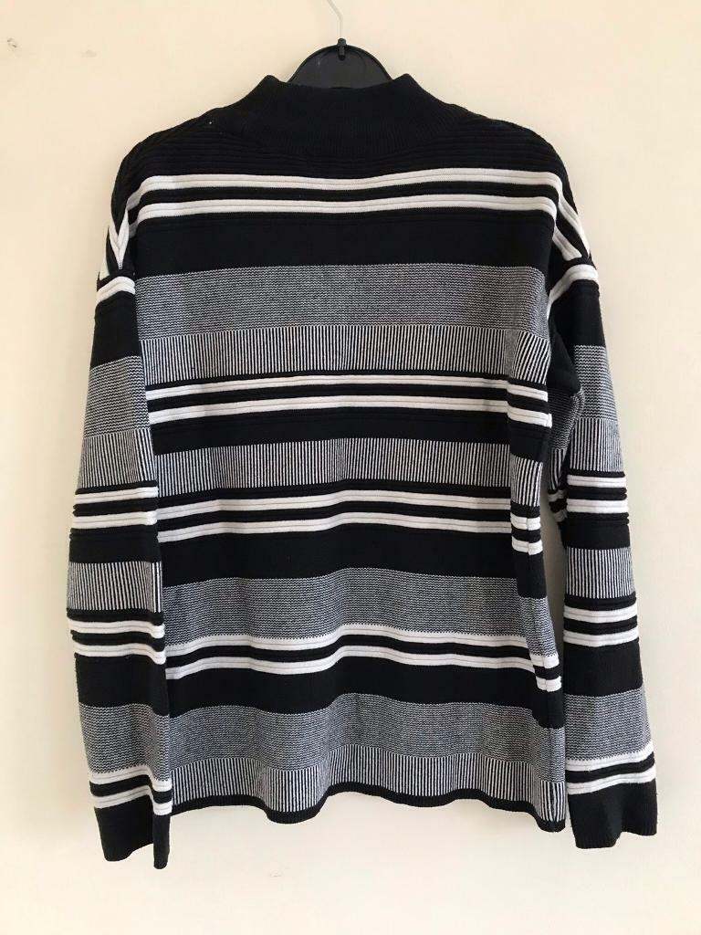 Thick chunky NEW LOOK warm stripe monochrome high neck jumper 