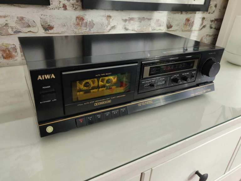 Aiwa AD-F300 Stereo Cassette Deck