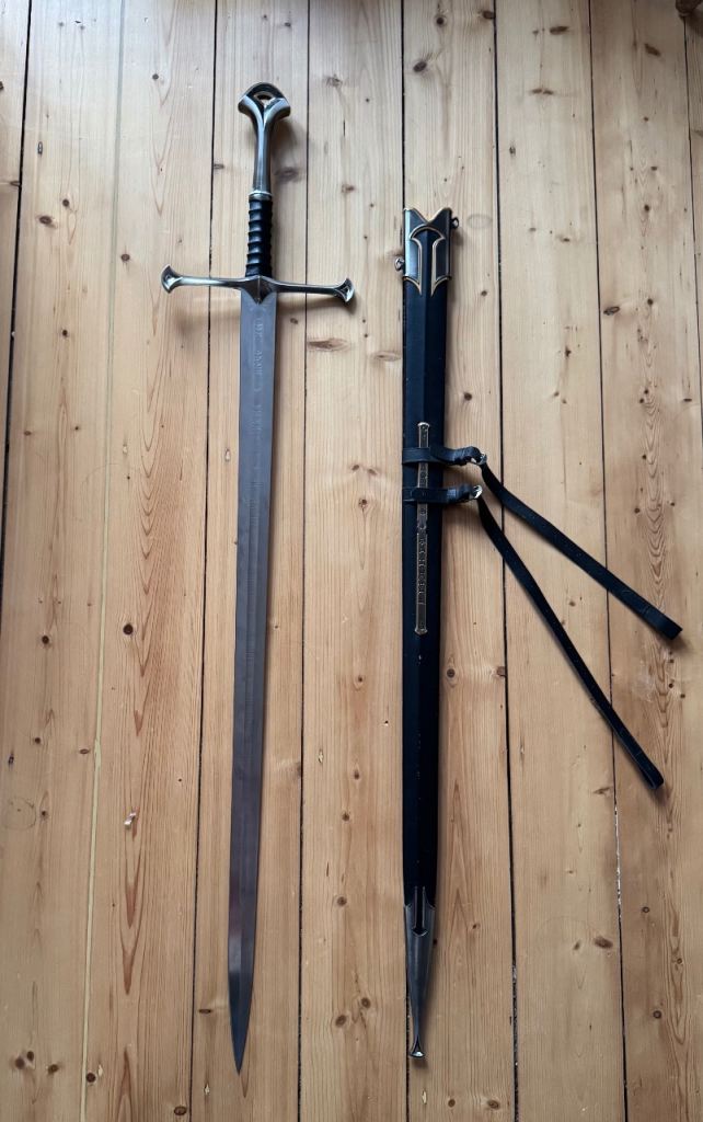 Anduril- Flame of the West