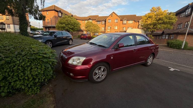 Toyota, AVENSIS, Hatchback, 2004, Other, 1998 (cc), 5 doors