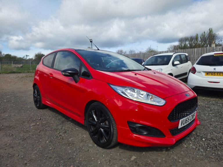 2015 Ford Fiesta 1.0 EcoBoost 140 Zetec S Red 3dr HATCHBACK PETROL Manual